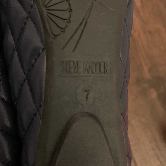 Steve Madden Navy Blue Quilted Flats - Picture 5 of 5
